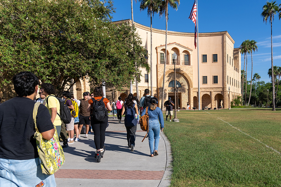 UTRGV students on the first day of classes for the start of the Fall 2024 semester on the Brownsville campus. (UTRGV Photo by David Pike)