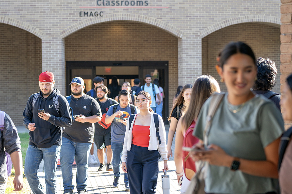 UTRGV has been recognized as the top public university in Texas for social mobility in the 2025 U.S. News & World Report college rankings. 