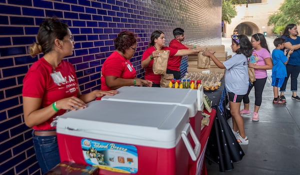 H-E-B was also in attendance, offering free hot dogs, chips, snacks and drinks to those in attendance.