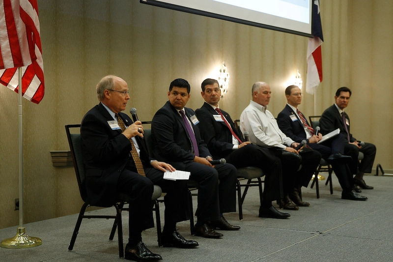 Bank leaders speak at Economic Outlook Symposium 